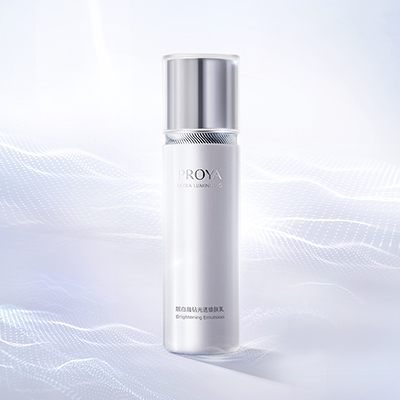 欧博代理平台靓白晶钻光透焕肤乳